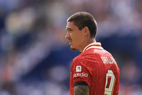 تقارير: إنزاجي يحسم موقفه من ضم نونيز إلى الهلال